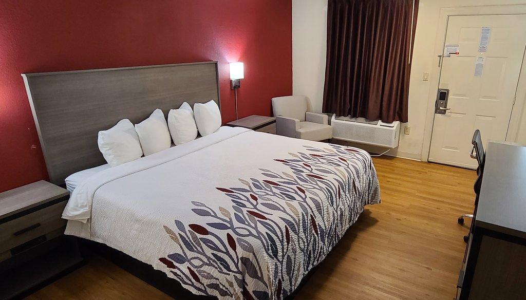 Red Roof Inn & Suites Cornelius - Lake Norman Εξωτερικό φωτογραφία