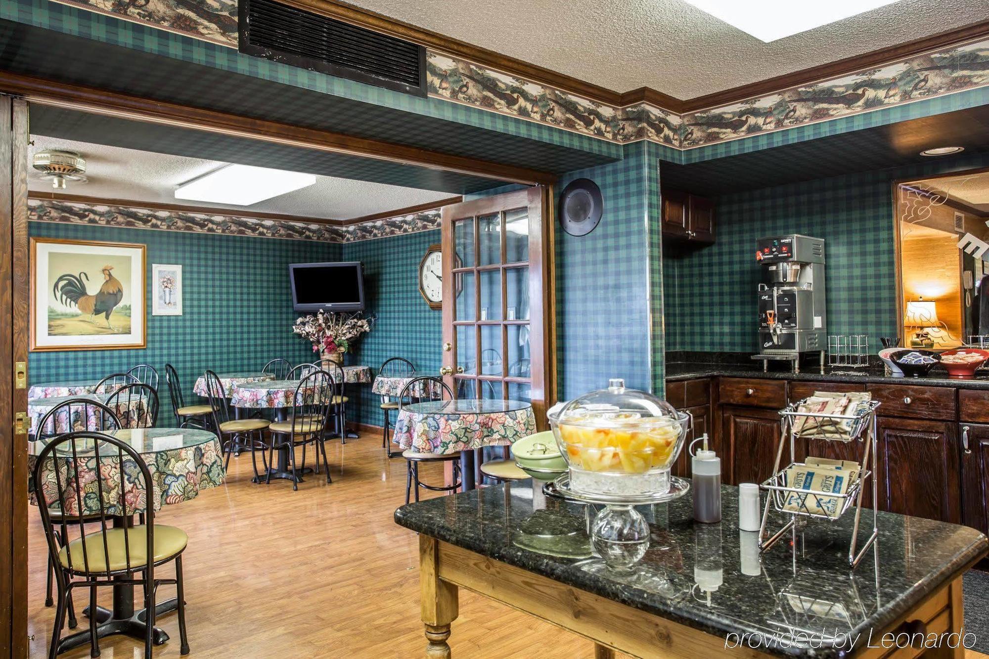 Red Roof Inn & Suites Cornelius - Lake Norman Εξωτερικό φωτογραφία